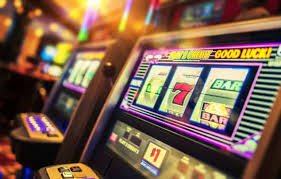 Layar fitur bonus Wild Bandito menampilkan putaran gratis dengan simbol liar yang diperluas